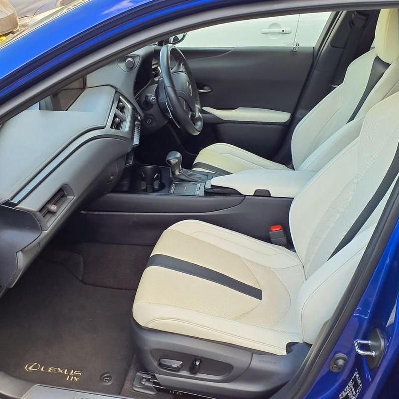 Used Lexus UX Sport Line 184 HP (135 kW) 2022 Blue SUV