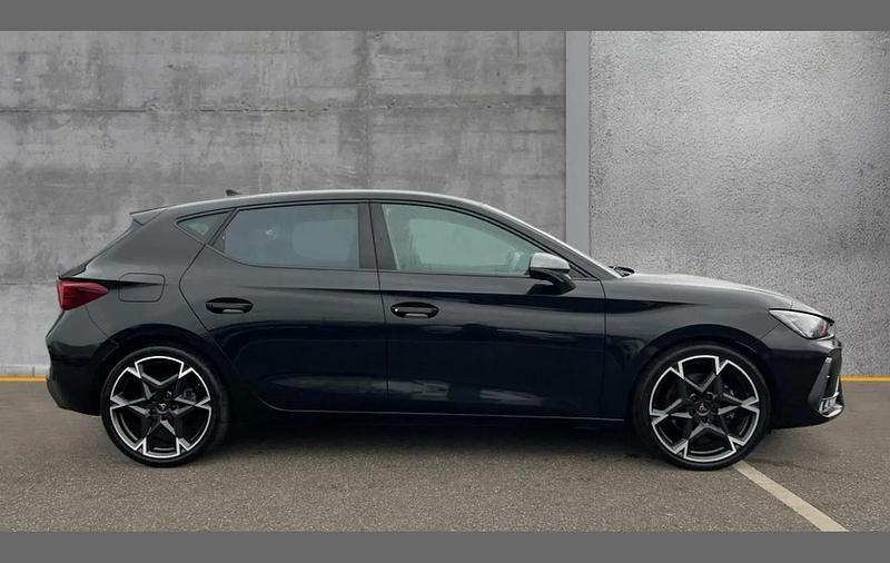 Used Cupra Leon 147 HP (108 kW) 2025 Black Hatchback
