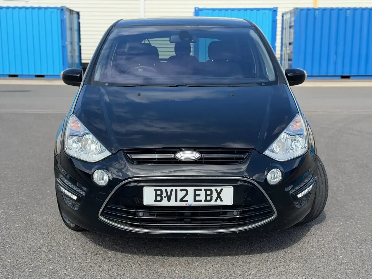 Used Ford S-MAX Titanium 140 HP (102 kW) 2012 Black MPV