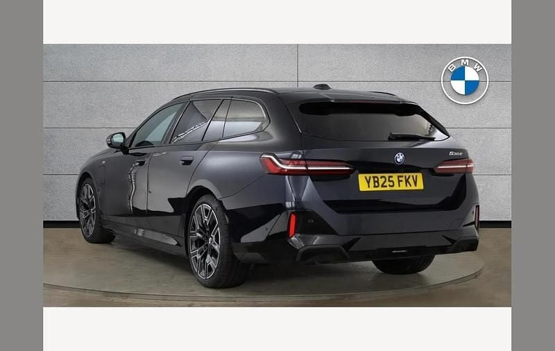 Used BMW 530e M Sport 299 HP (219 kW) 2025 Black Estate