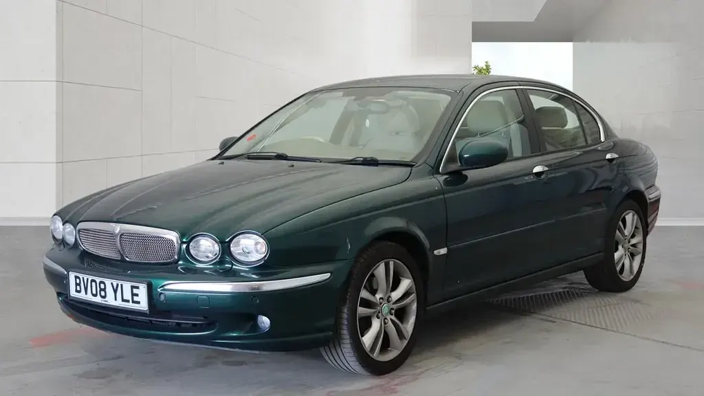 Used Jaguar X-type SE 130 HP (95 kW) 2008 Green Sedan