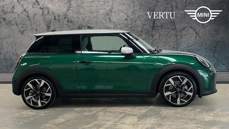 Used Mini Cooper Exclusive 204 HP (150 kW) 2024 Hatchback