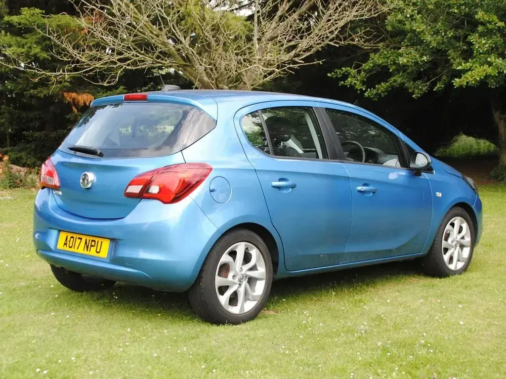 Used Vauxhall Corsa 90 HP (66 kW) 2017 Blue Hatchback