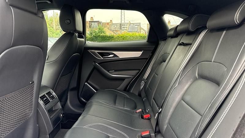 Used Jaguar F-Pace R-Dynamic 204 HP (150 kW) 2021 White SUV