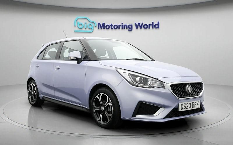 Used MG MG3 Exclusive 106 HP (77 kW) 2023 Silver Hatchback