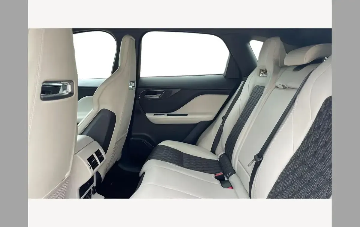 Used Jaguar F-Pace Supercharged 550 HP (404 kW) 2020 Santorini black SUV