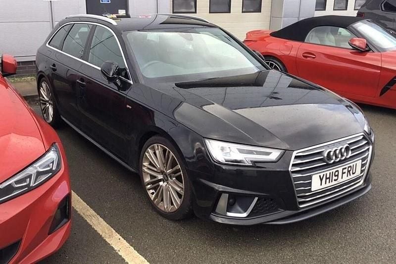 Used Audi A4 S-Line 190 HP (139 kW) 2019 Black Estate