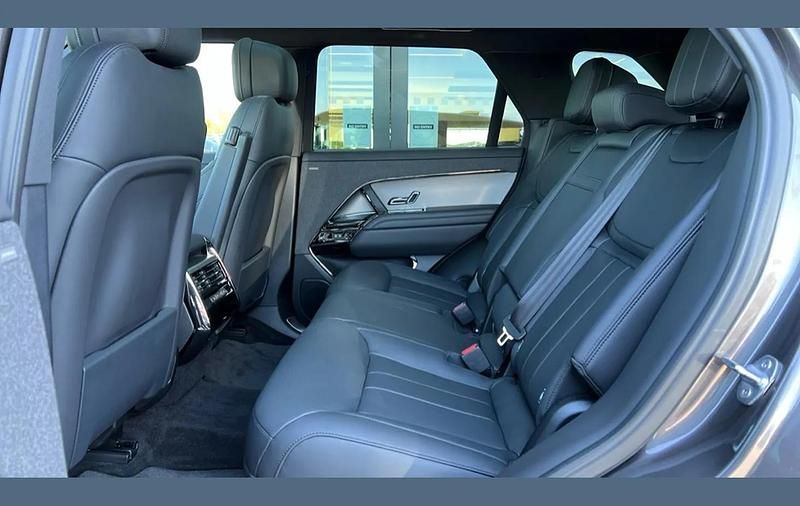 Used Land Rover Range Rover Sport SE Dynamic 300 HP (220 kW) 2023 Premium metallic  charente grey SUV