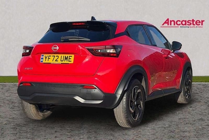 Used Nissan Juke N-Connecta 112 HP (82 kW) 2022 Red SUV