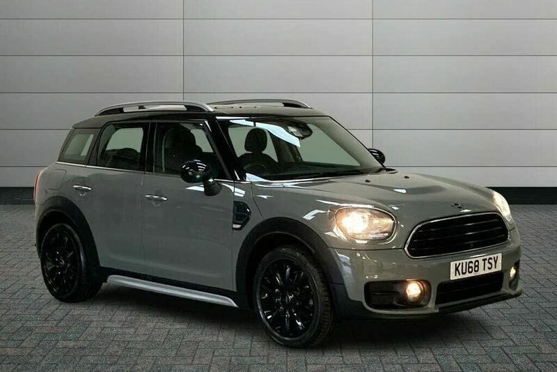 Grey Used 2018 Mini Cooper Countryman SUV | £13,650 (Good price) - Image 1/4