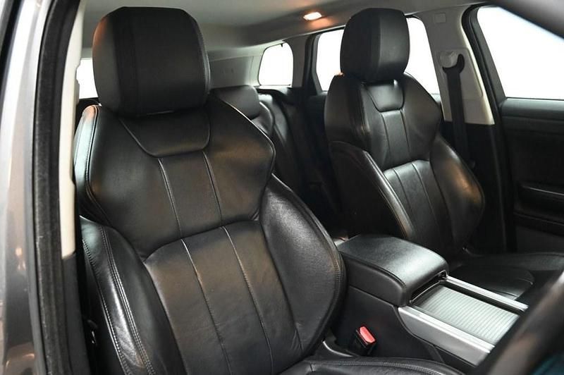 Begagnad Land Rover Range Rover evoque SE 2016 Grå Kombi