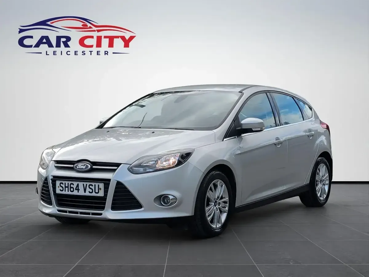 Used Ford Focus Titanium 115 HP (84 kW) 2014 Silver Hatchback