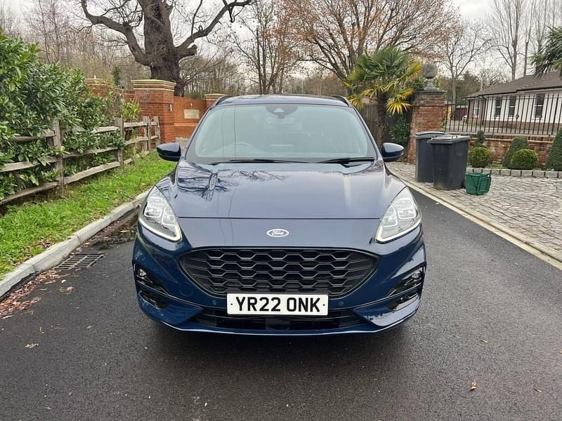 Second-hand Ford Kuga ST-Line 225 CP (165 kW) 2022 Albastru SUV