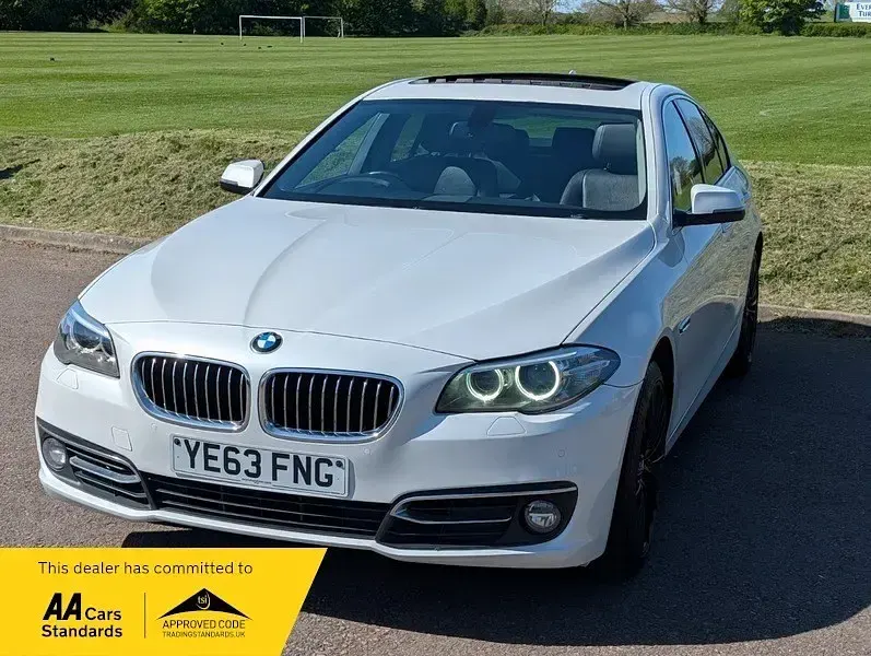 Używany BMW 520 Luxury Line 2013 Biały Sedan/Limuzyna