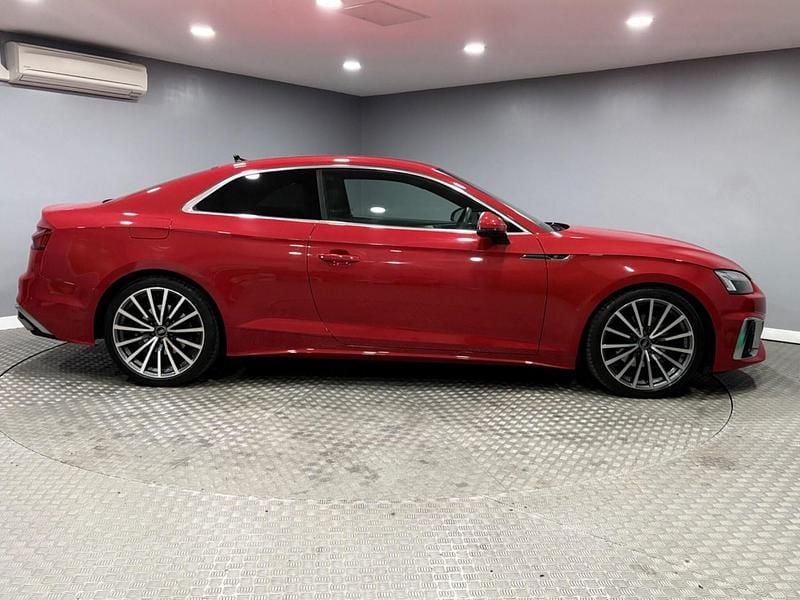 Begagnad Audi A5 S-Line 2022 Röd Sportkupé