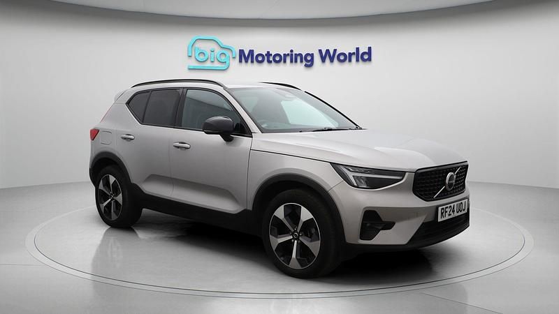 Silver Used 2024 Volvo XC40 Plus SUV | £27,000 (Good price) - Image 1/4
