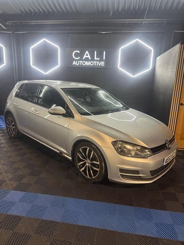 Used VW Golf VII SE 105 HP (77 kW) 2013 Silver Hatchback