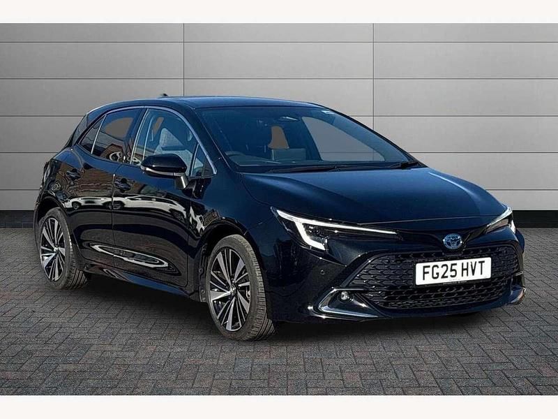 Black Used 2025 Toyota Corolla Design Hatchback | £23,901 (Fair price) - Image 1/3