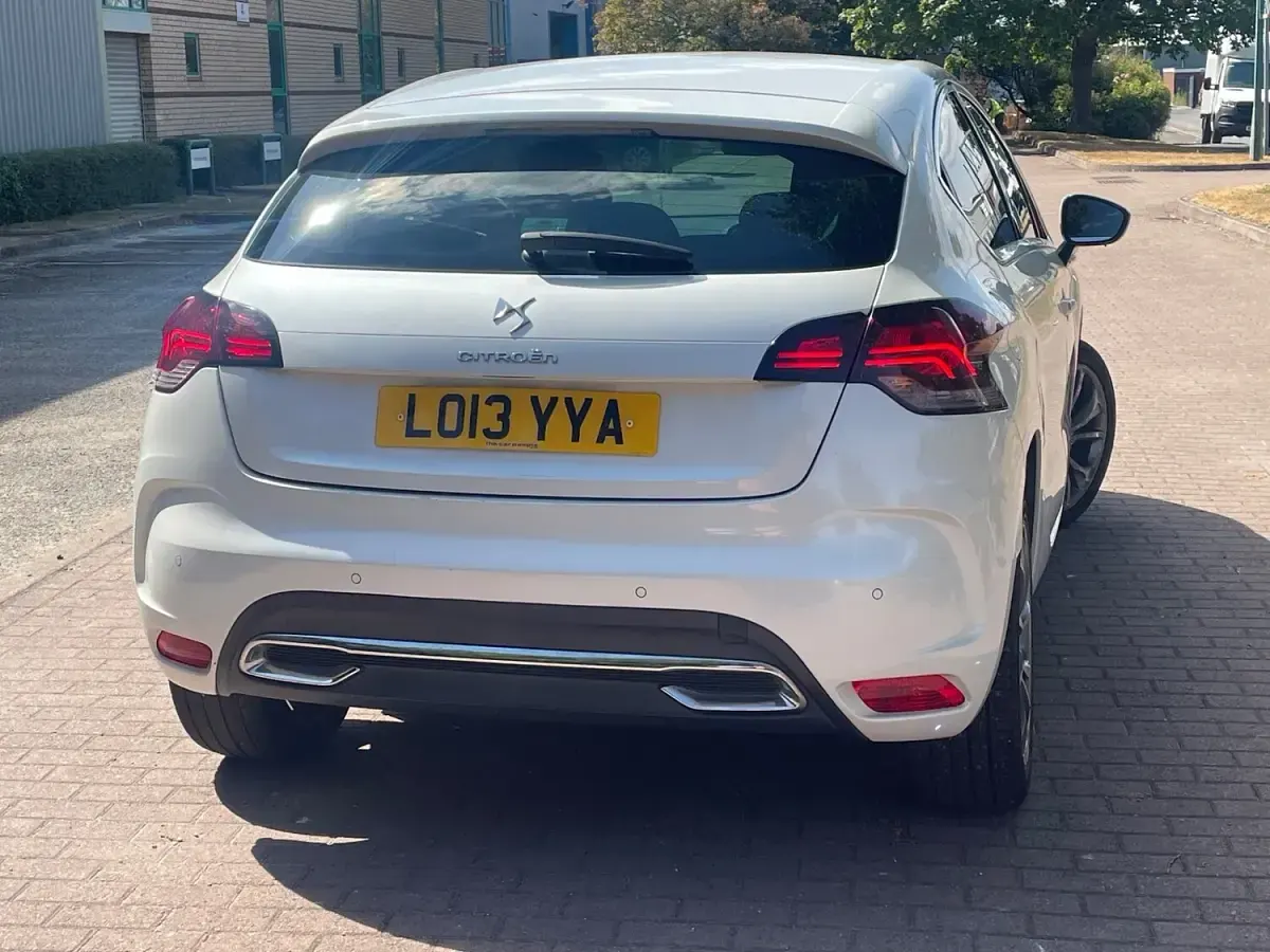 Used Citroën DS4 160 HP (117 kW) 2013 White Hatchback
