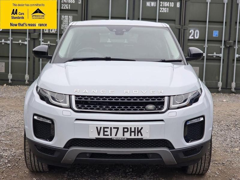 Used Land Rover Range Rover evoque SE 180 HP (132 kW) 2017 White Estate