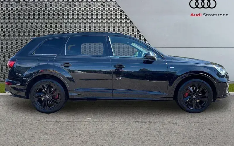 Used Audi Q7 S-Line 231 HP (169 kW) 2024 SUV