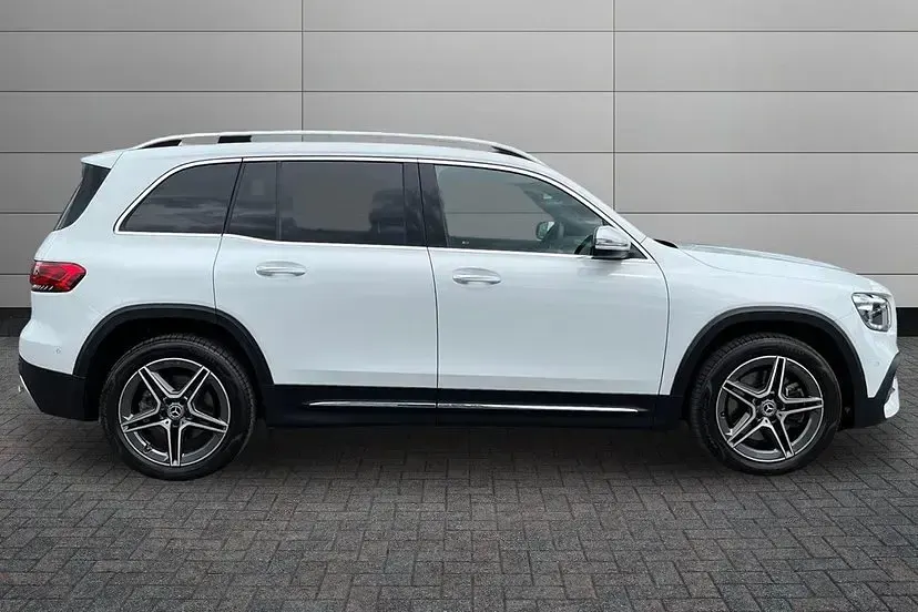 Used Mercedes GLB220 AMG line 187 HP (137 kW) 2022 White SUV