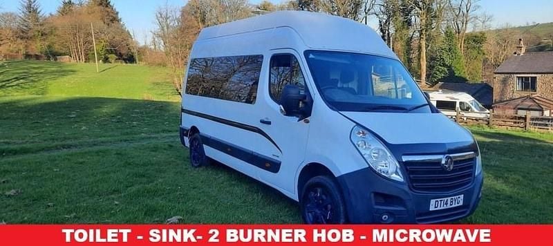 Used Vauxhall Movano 125 HP (91 kW) 2014 White MPV