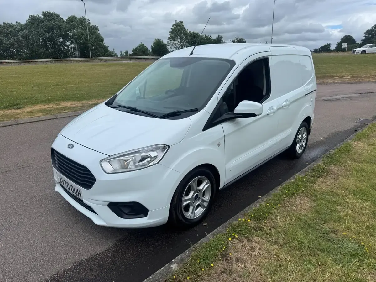 Used Ford Transit Limited 100 HP (73 kW) 2020 White Van