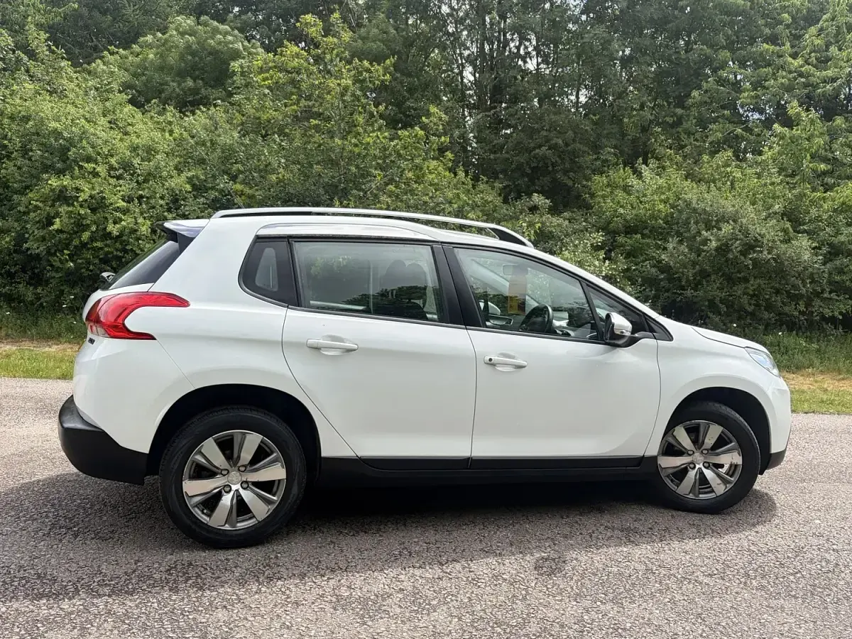 Used Peugeot 2008 Active 2013 White SUV