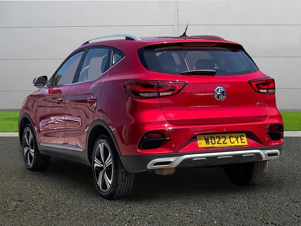 Used MG ZS Excite 106 HP (77 kW) 2022 Red SUV