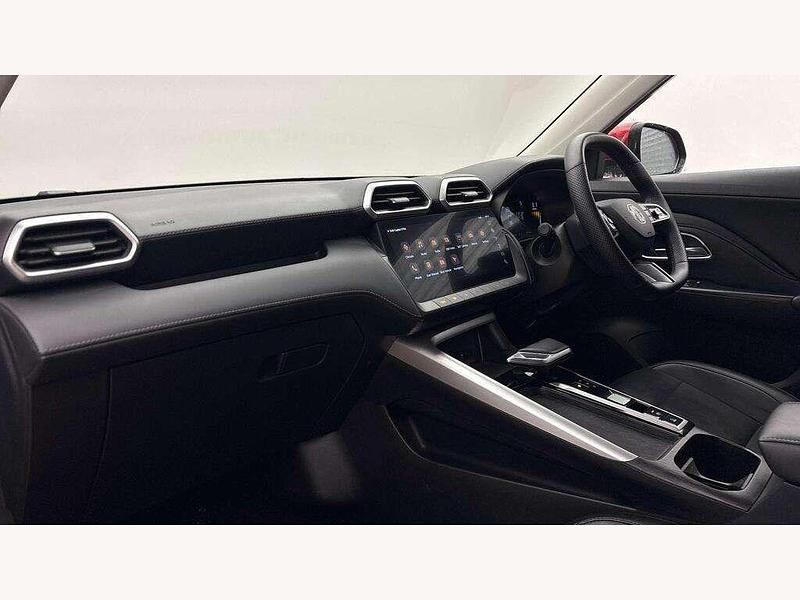 Used MG ZS Trophy 196 HP (144 kW) 2025 Red SUV