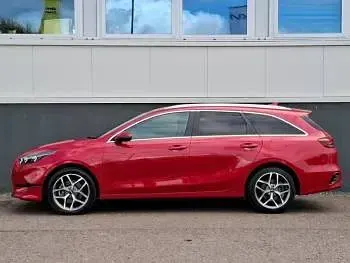 Used Kia Ceed 138 HP (101 kW) 2025 Red Hatchback