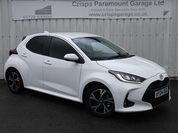 White Used 2024 Toyota Yaris Design Hatchback | £18,995 (Fair price) - Image 1/1