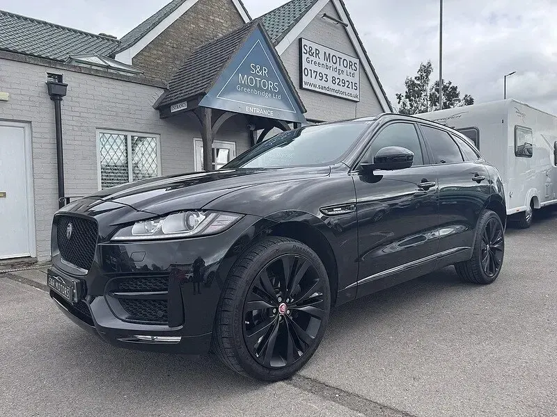 Used Jaguar F-Pace R-Sport 250 HP (183 kW) 2018 Black SUV