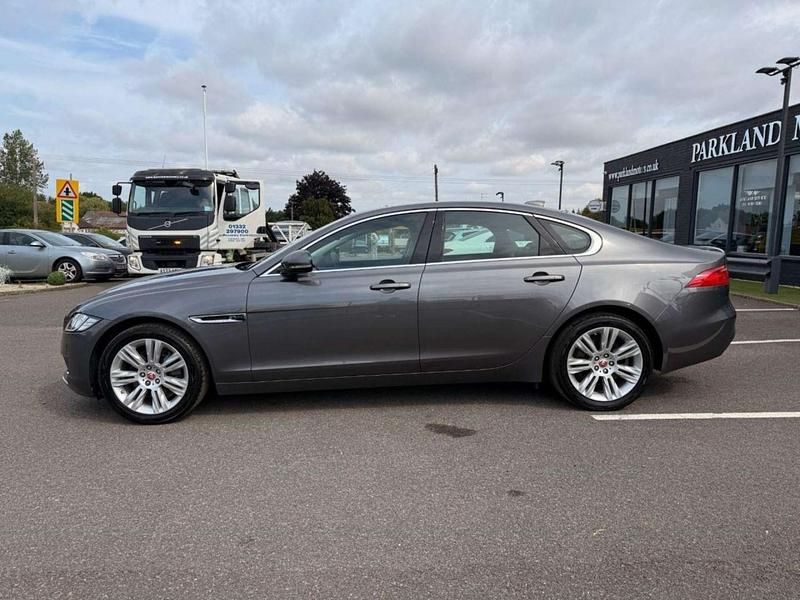 Used Jaguar XF Prestige 200 HP (147 kW) 2018 Grey Sedan