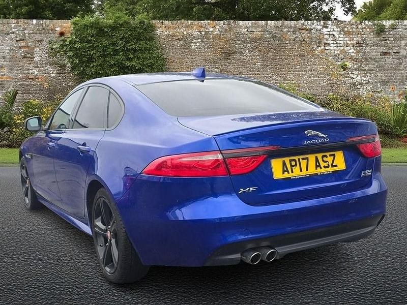 Used Jaguar XF R-Sport 180 HP (132 kW) 2017 Blue Sedan