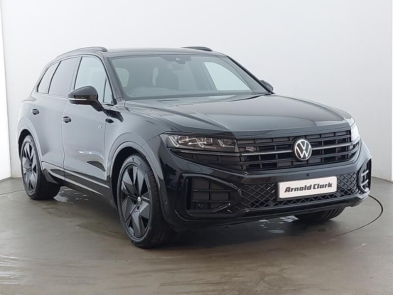 Black New 2025 VW Touareg Black Edition SUV | £61,998 (Super price) - Image 1/4