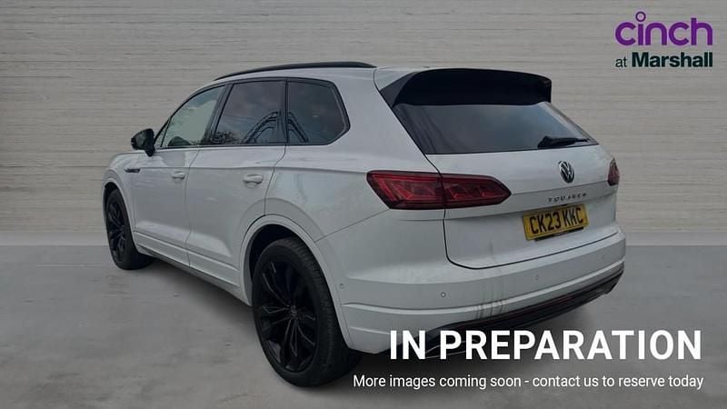 Used VW Touareg Black Edition 286 HP (210 kW) 2023 Pure white SUV