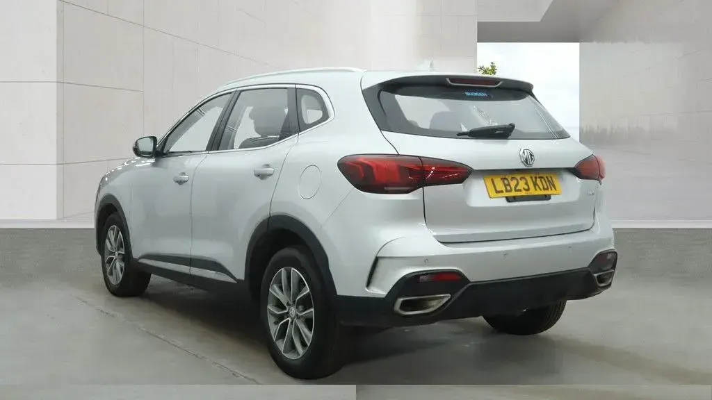 Used MG HS 162 HP (119 kW) 2023 Silver SUV