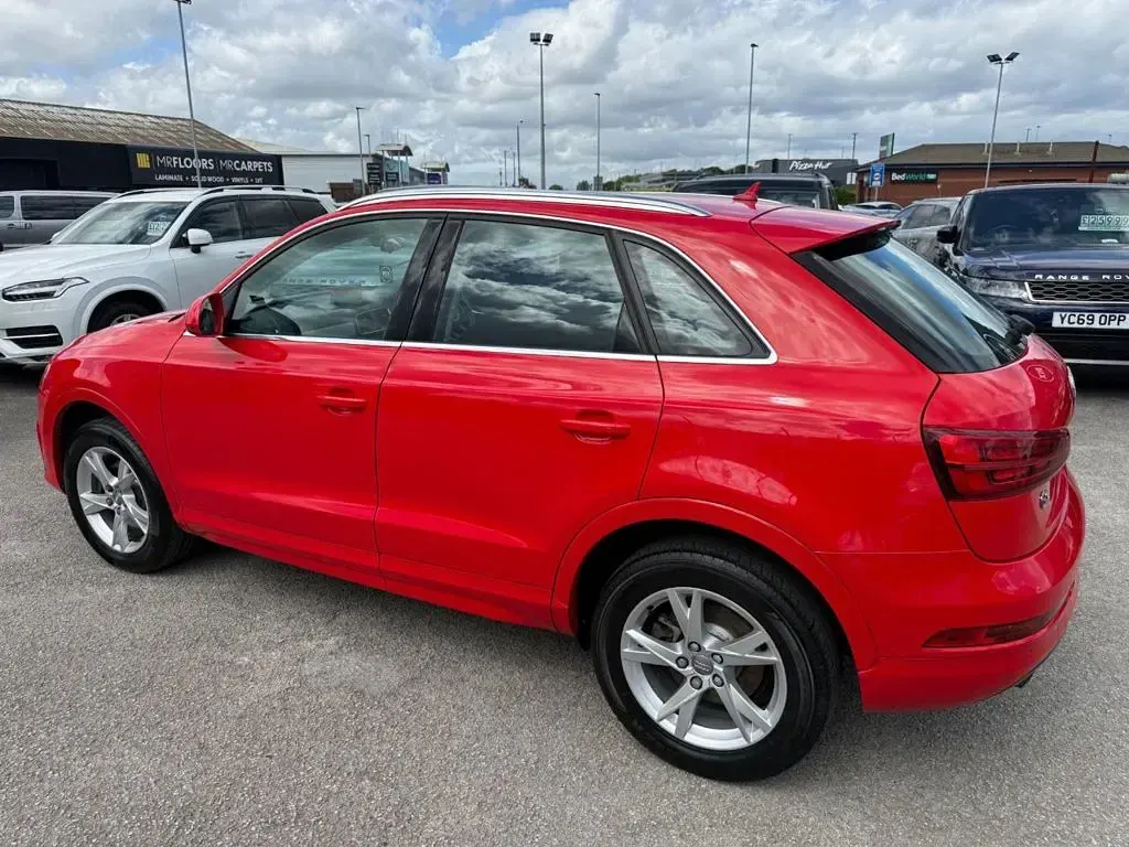 Used Audi Q3 Sport 150 HP (110 kW) 2017 Red SUV