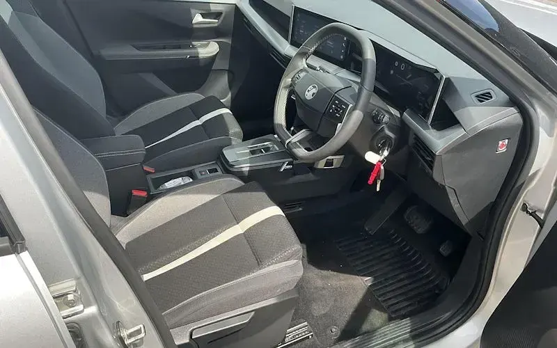 Used Vauxhall Frontera 101 HP (74 kW) 2025 Grey SUV