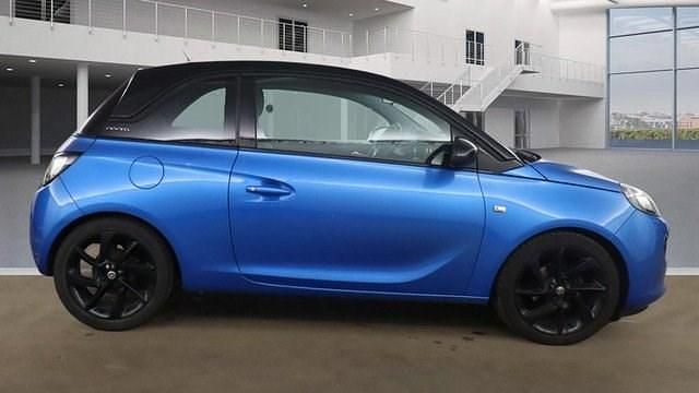 Second-hand Vauxhall Adam S 70 CP (51 kW) 2017 Albastru Hatchback
