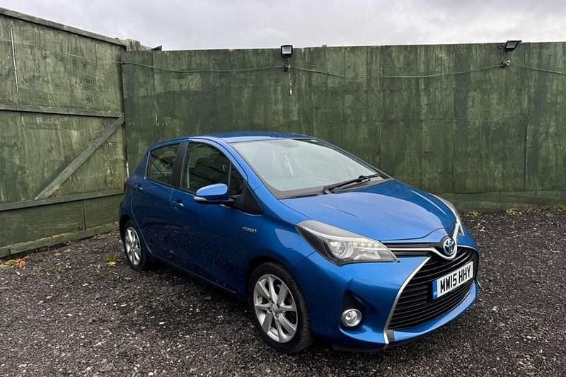 Used Toyota Yaris Hybrid 2015