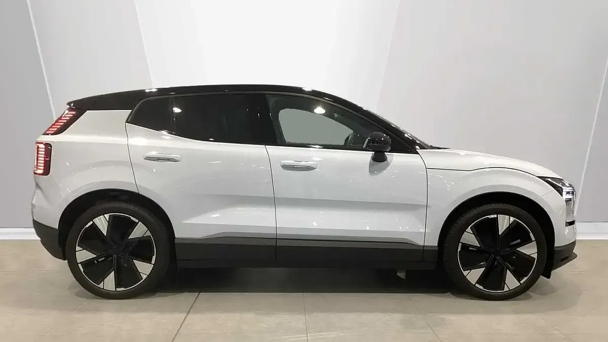 New Volvo EX30 Performance 314 kW (428 HP) 2026 Blue SUV
