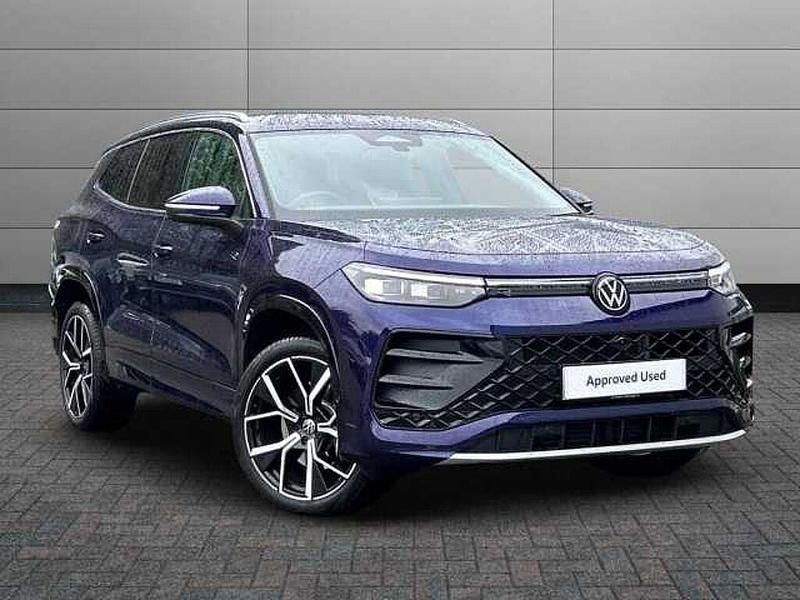 Used 2025 VW Tayron SUV | £40,690 (Fair price) - Image 1/4