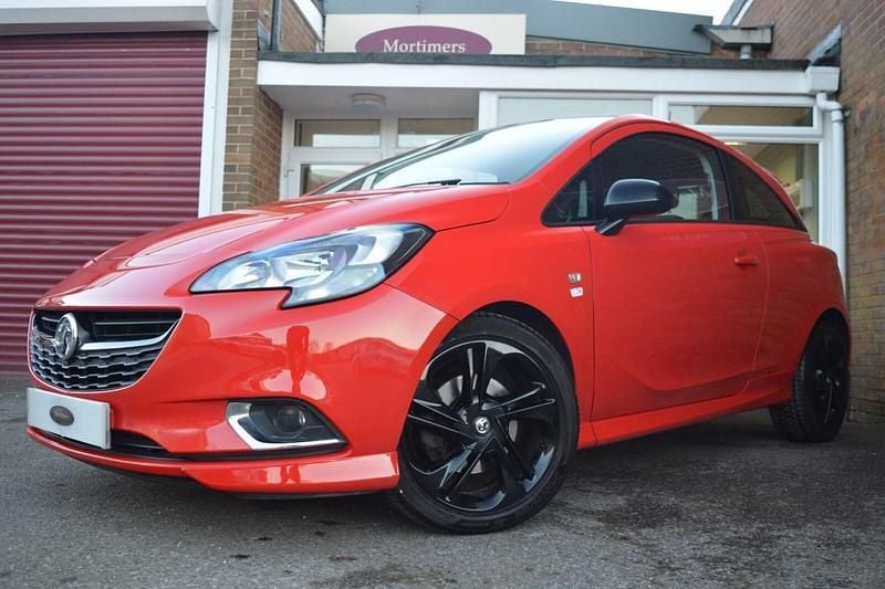 Used Vauxhall Corsa Edition 115 HP (84 kW) 2015 Red Hatchback