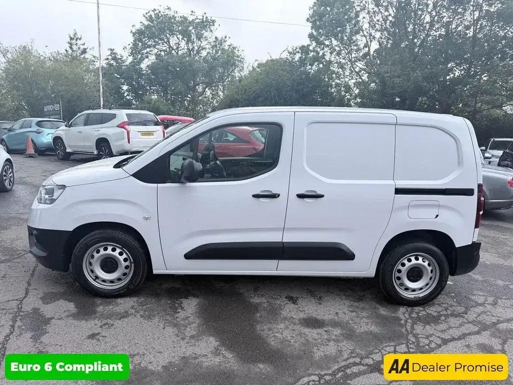 Used Toyota Proace Active 2023 White MPV