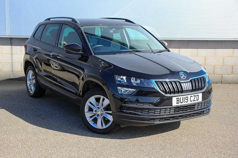 Used Skoda Karoq SE Technology 113 HP (83 kW) 2019 Black magic pearlescent SUV