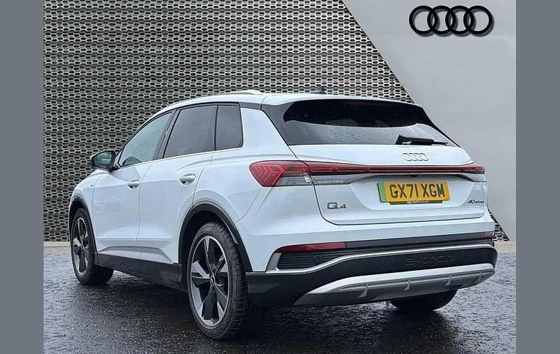 Used Audi Q4 e-tron S-Line 150 kW (204 HP) 2021 White SUV