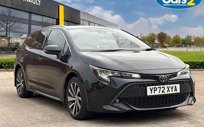 Used Toyota Corolla Design 122 HP (89 kW) 2022 Black Estate